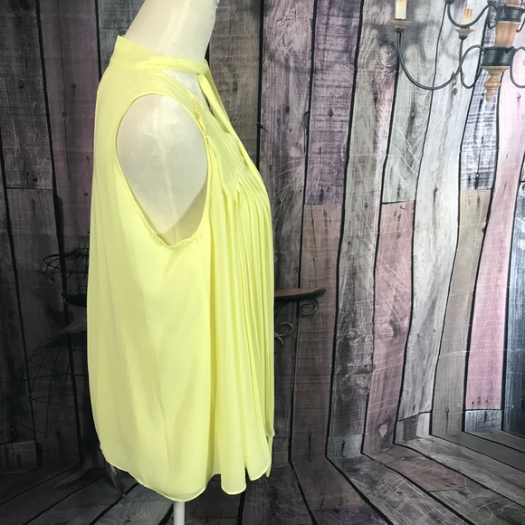 MM Couture Blouse - Picture 6 of 9